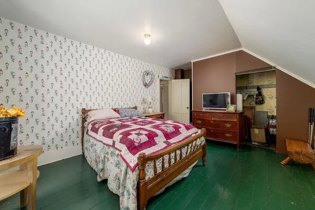 $333,000 | 5717 Highway 5, Thetford, VT 05054