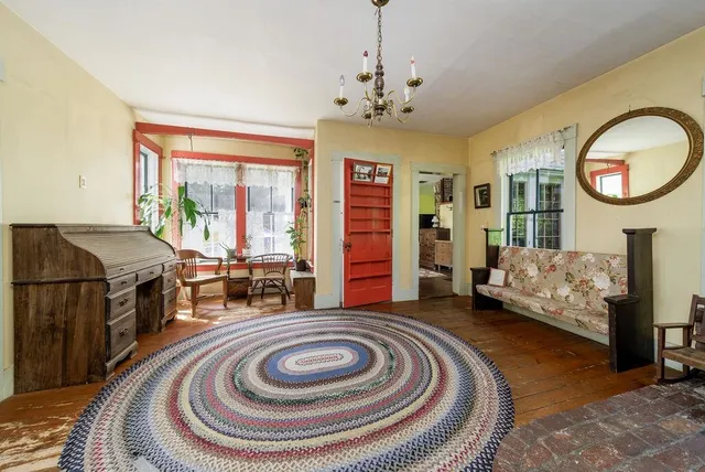 $333,000 | 5717 Highway 5, Thetford, VT 05054