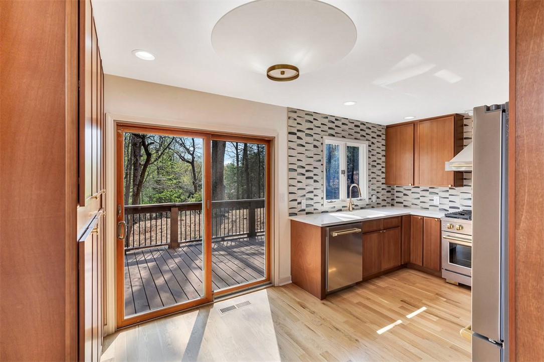 144 Tarleton Road Anderson, SC 29626 - Photo 4 of 50