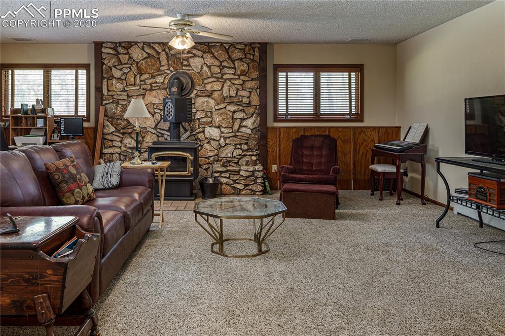 11020 Hardy Road Colorado Springs, CO 80908 - Photo 16 of 49