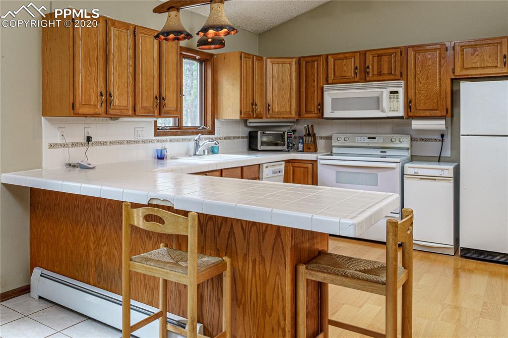 11020 Hardy Road Colorado Springs, CO 80908 - Photo 7 of 49