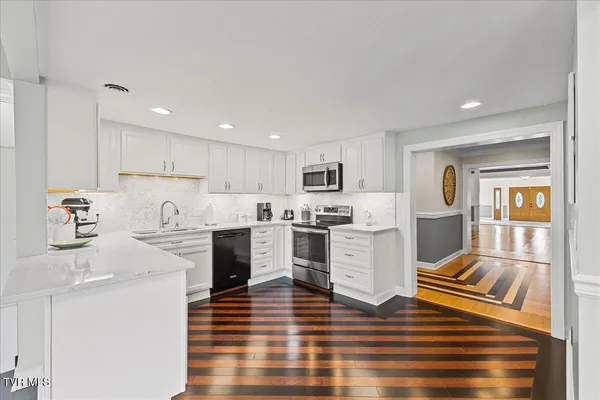 $740,000 | 225 Mary Lamons Road, Afton, TN 37616