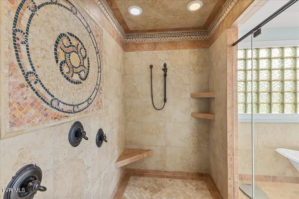 $740,000 | 225 Mary Lamons Road, Afton, TN 37616