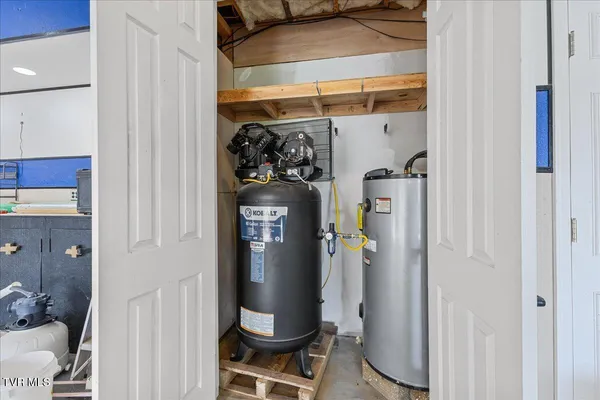 $740,000 | 225 Mary Lamons Road, Afton, TN 37616