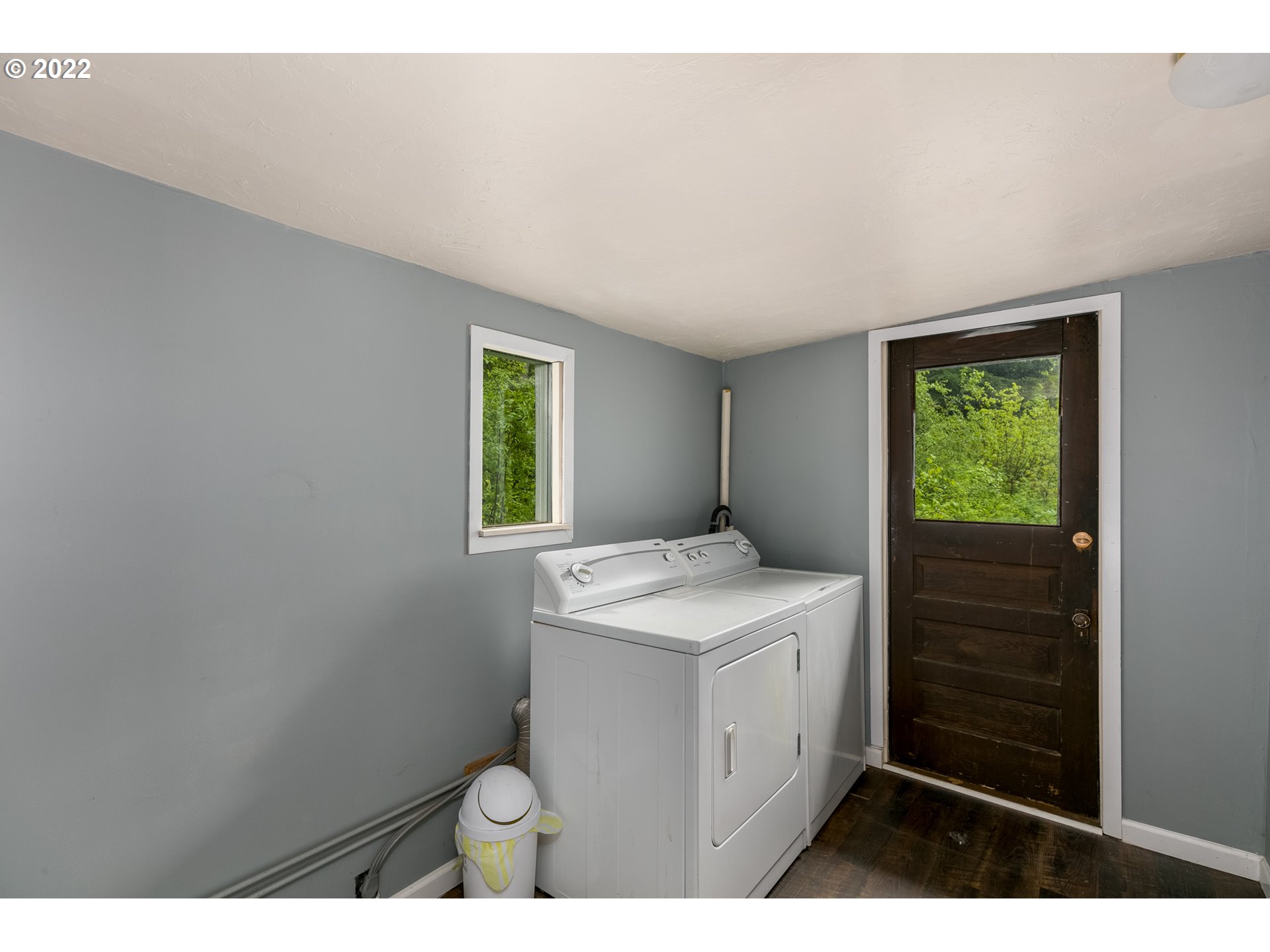 2435 Kingsley Road Hood River, OR 97031 - Photo 22 of 32 Gallery Image 22
