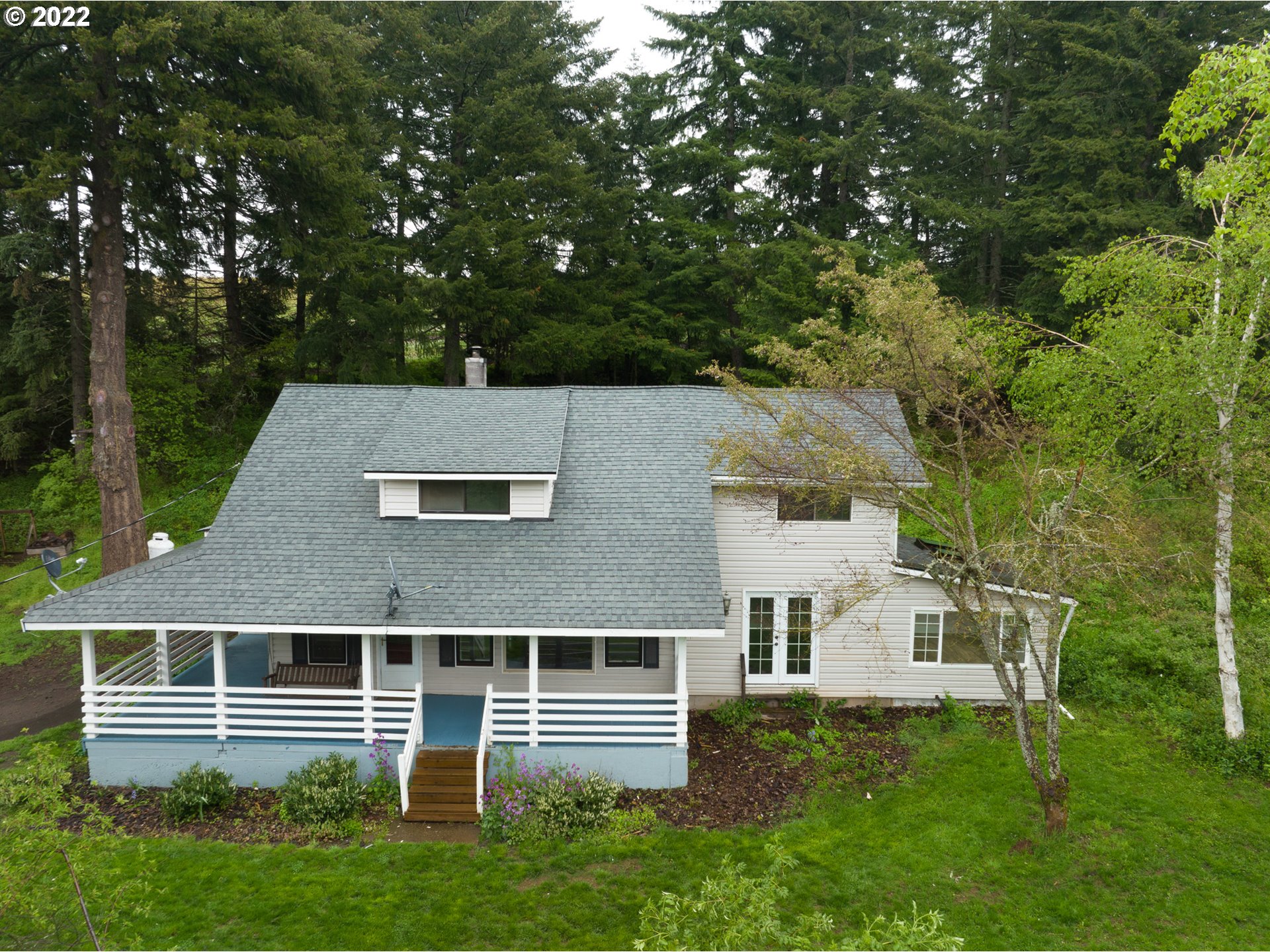 2435 Kingsley Road Hood River, OR 97031 - Photo 24 of 32 Gallery Image 24