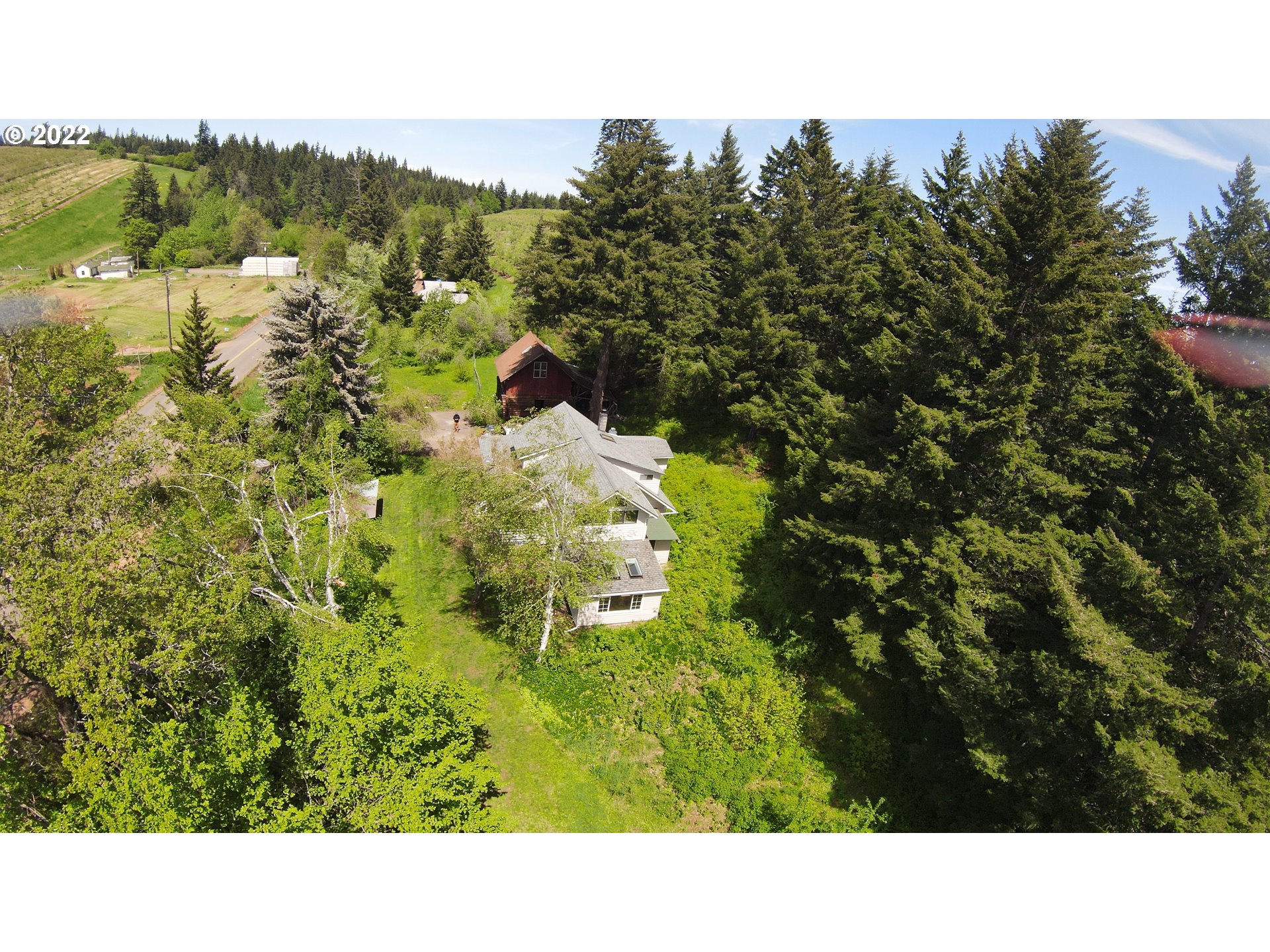 2435 Kingsley Road Hood River, OR 97031 - Photo 27 of 32 Gallery Image 27