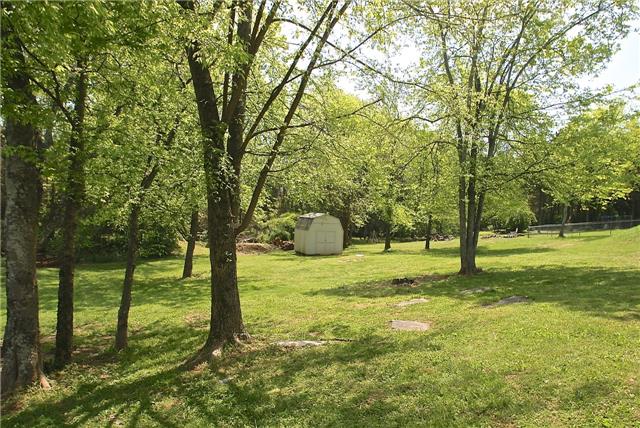 530 Windy Road Mount Juliet, TN 37122 - Photo 18 of 20 Amazing park like back yard.