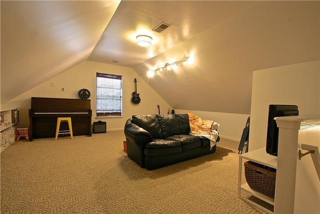 530 Windy Road Mount Juliet, TN 37122 - Photo 8 of 20 Freshly painted bonus room.