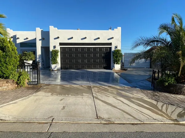 $3,100 | 9762 Palm Drive, Desert Hot Springs, CA 92240