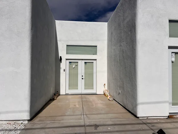 $3,100 | 9762 Palm Drive, Desert Hot Springs, CA 92240