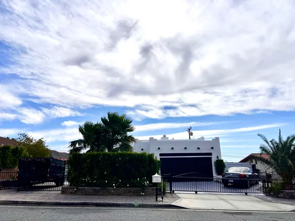 $3,100 | 9762 Palm Drive, Desert Hot Springs, CA 92240