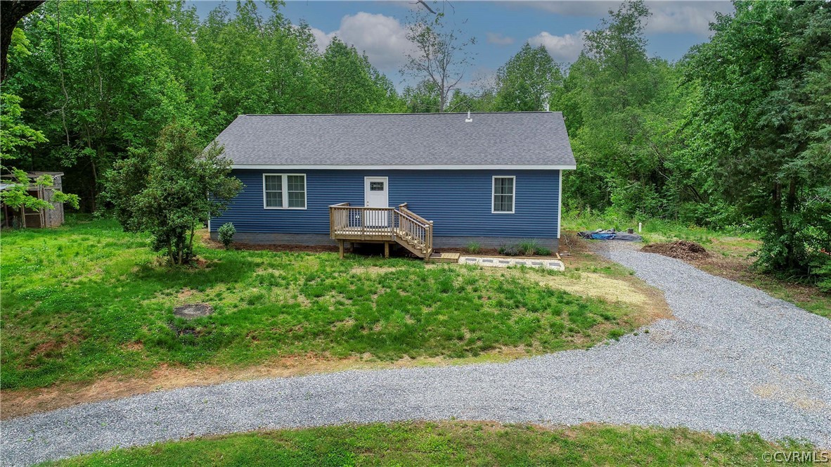 5701 Oakland Road Louisa, VA 23093 - Photo 4 of 37 Gallery Image 4
