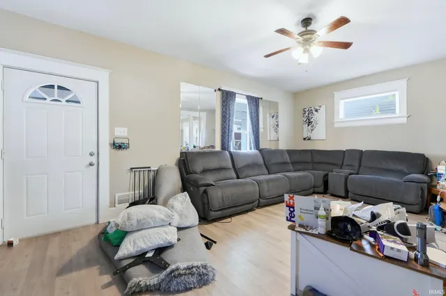 $159,900 | 1218 West Wildwood Avenue, Fort Wayne, IN 46807