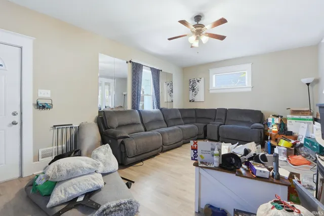 $159,900 | 1218 West Wildwood Avenue, Fort Wayne, IN 46807