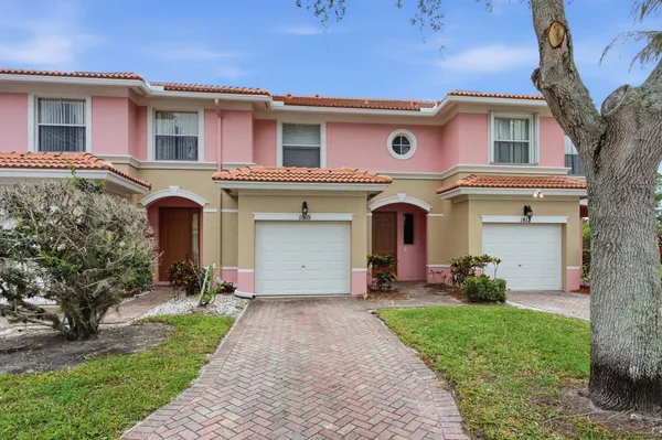 $2,300 | 1810 Seminole Palms Drive, Greenacres, FL 33463