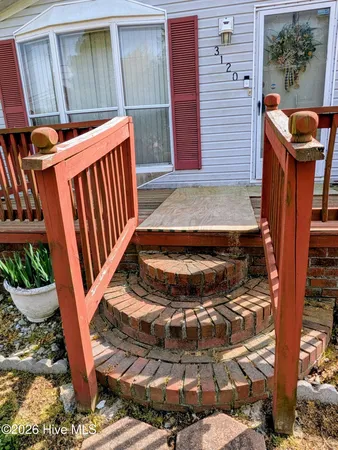 $136,900 | 3120 Mobleys Bridge Road, Grimesland, NC 27837