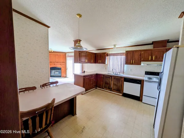 $136,900 | 3120 Mobleys Bridge Road, Grimesland, NC 27837