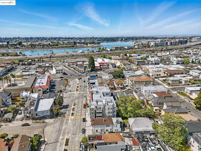 $3,400 | 1515 14th Avenue, Unit 201, Oakland, CA 94606
