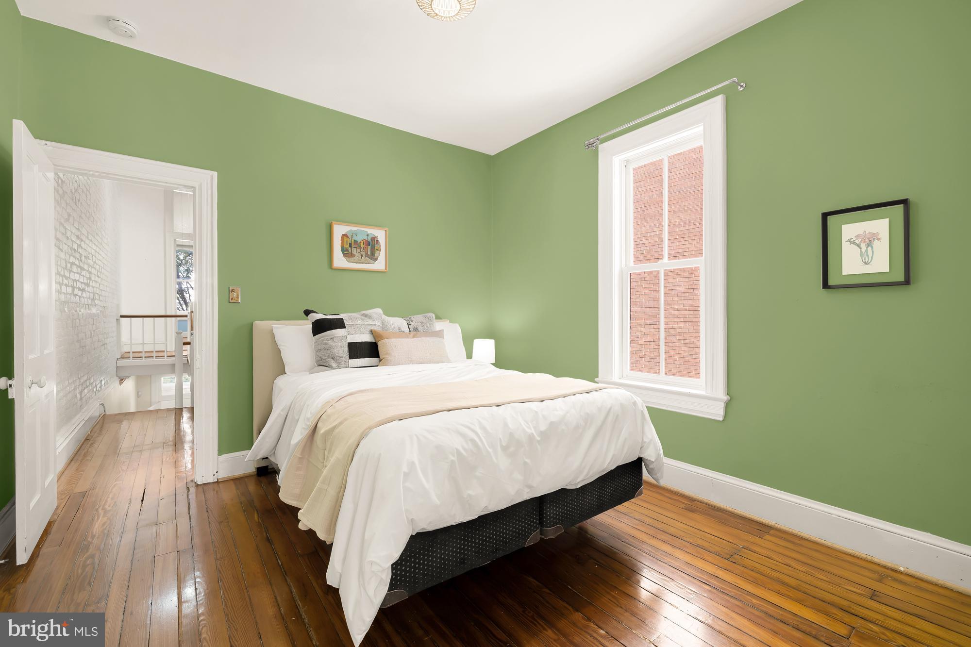 1608 R Street Northwest Washington, DC 20009 - Photo 16 of 33