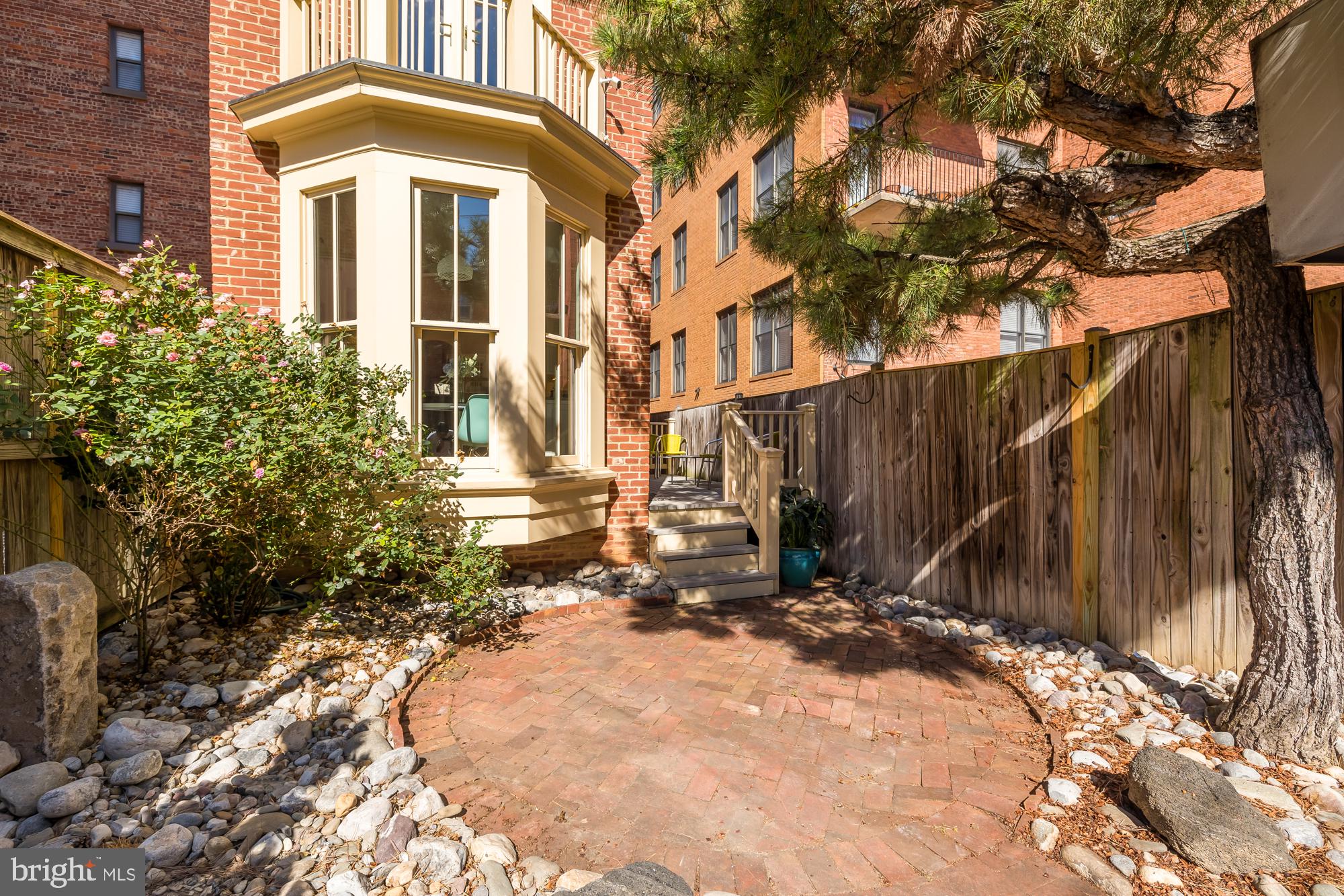 1608 R Street Northwest Washington, DC 20009 - Photo 20 of 33