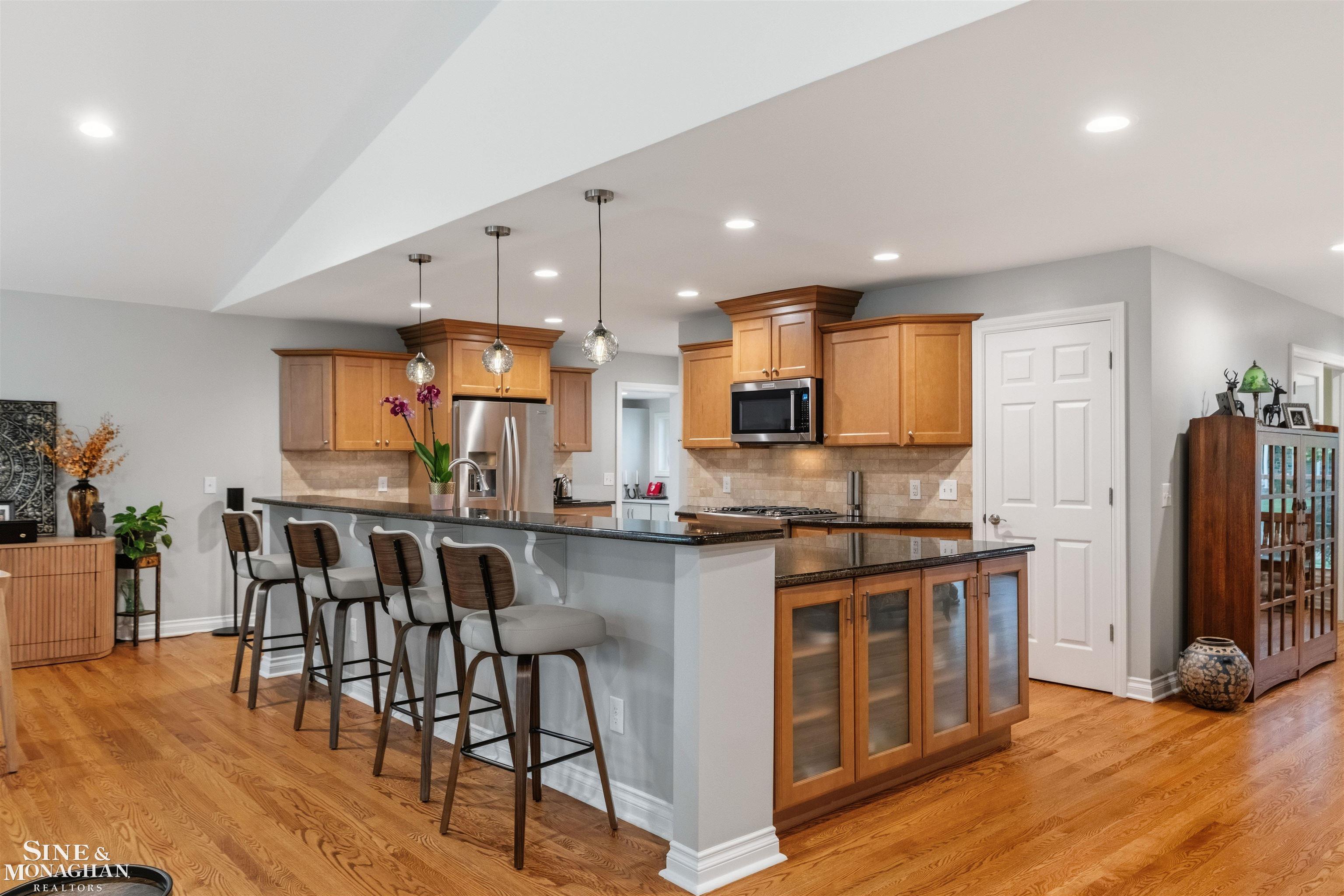 1061 North Renaud Road Grosse Pointe Woods, MI 48236 - Photo 9 of 63