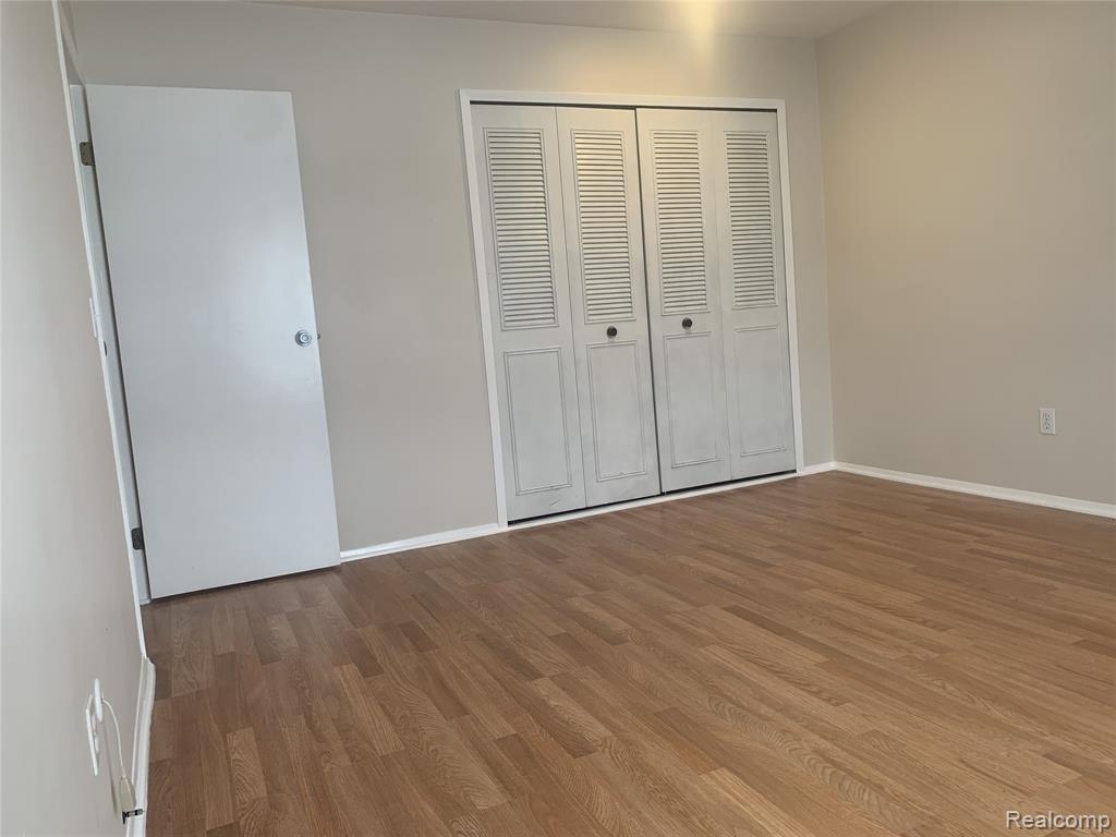 311 West Highland Road, Unit T13 Howell, MI 48843 - Photo 20 of 28 Gallery Image 20