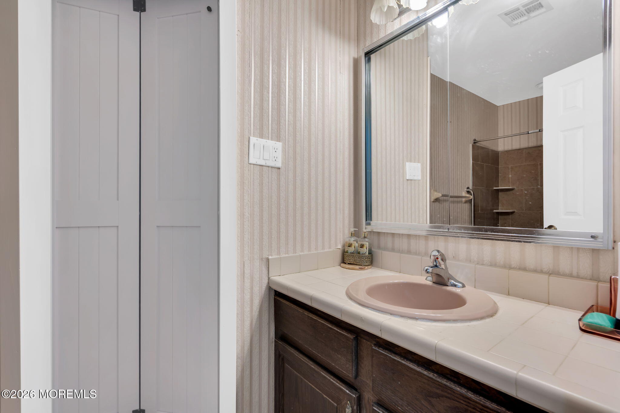 22 Abbey Road Brick, NJ 08723 - Photo 27 of 43 29-web-or-mls-DSC08768