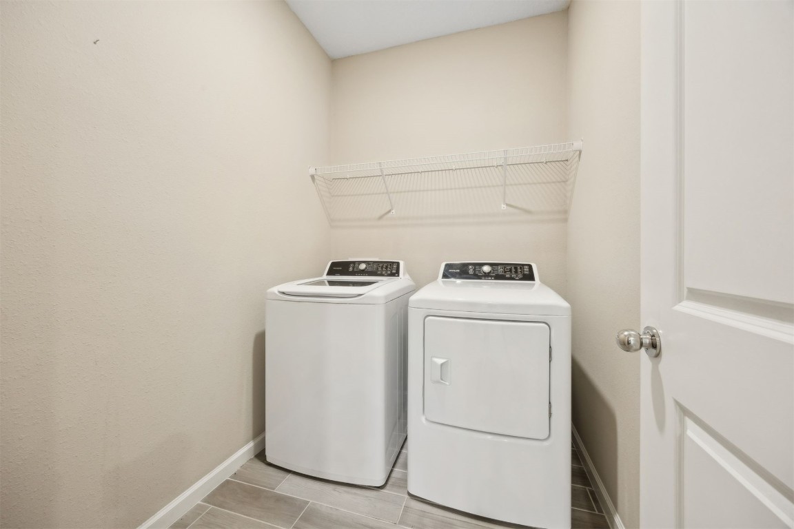 85237 Fall River Parkway Fernandina Beach, FL 32034 - Photo 20 of 82 a utility room with dryer and washer