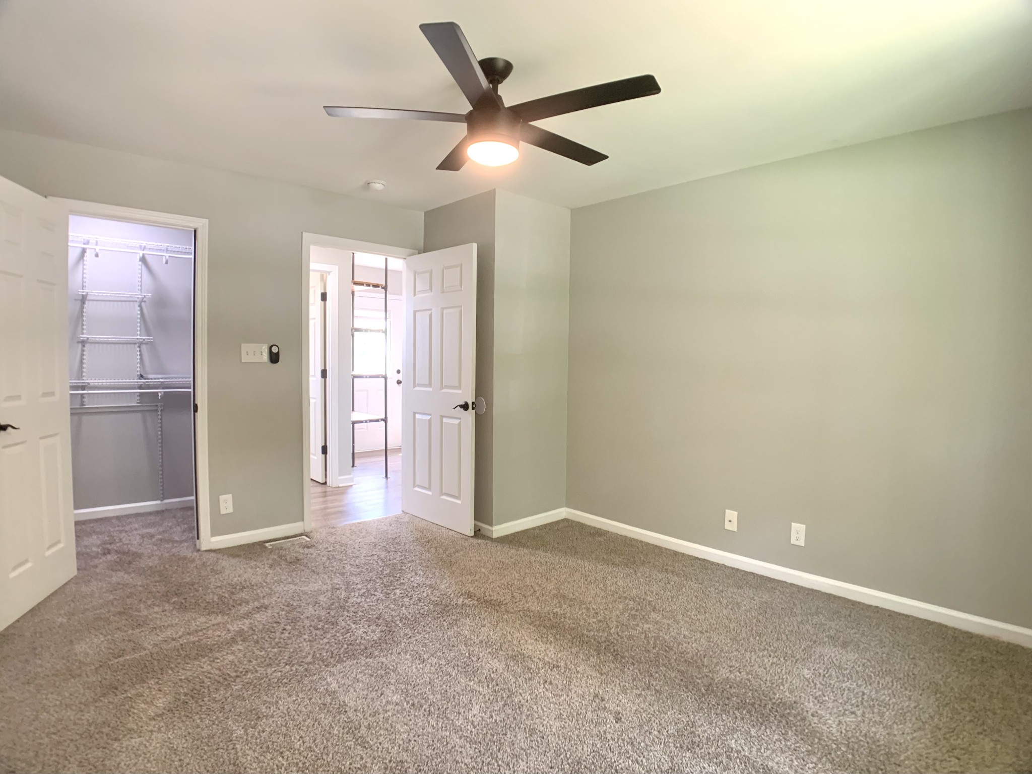 819 Stableford Road Oak Grove, KY 42262 - Photo 20 of 50 an empty room with closet and windows