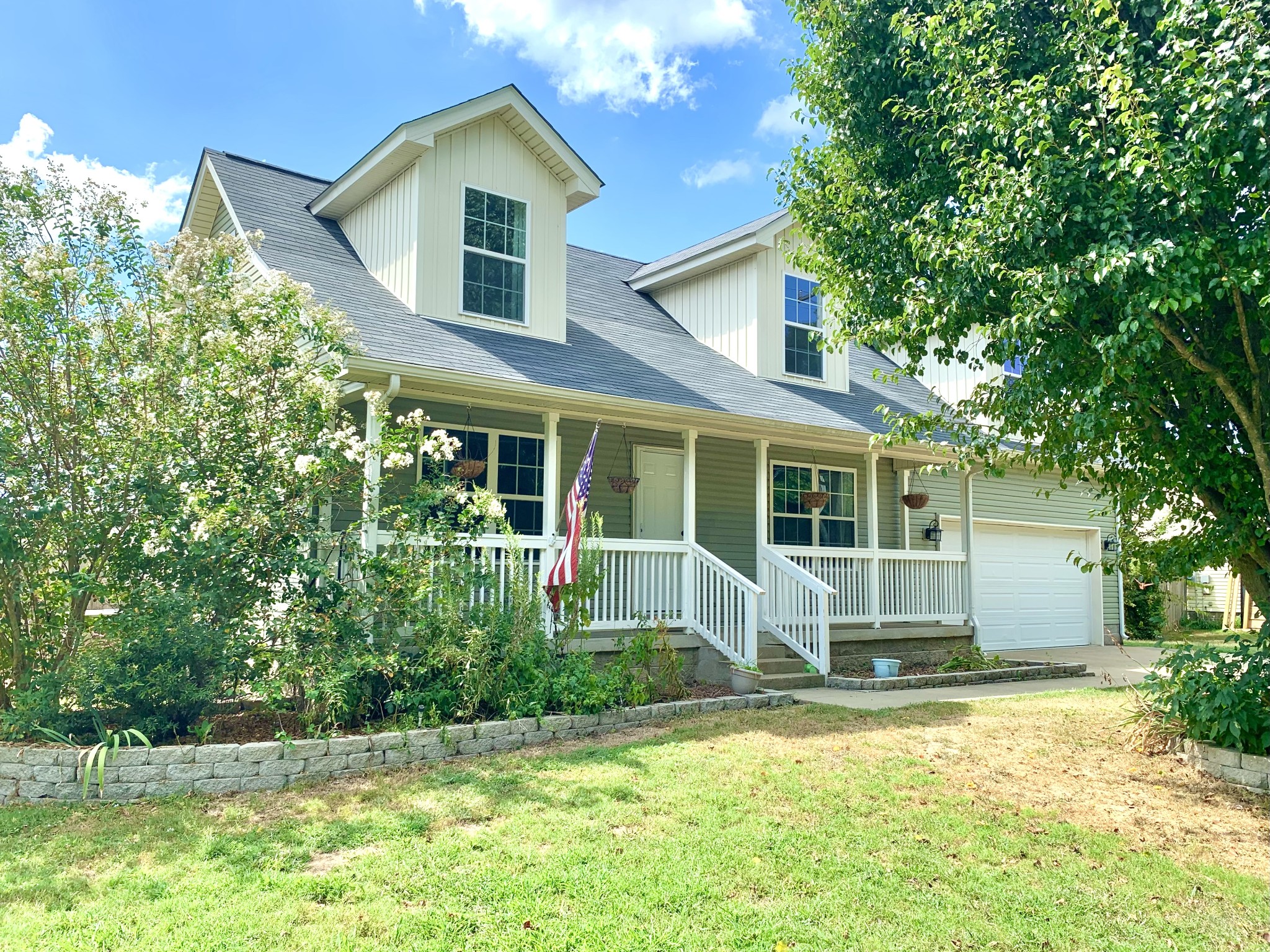 819 Stableford Road Oak Grove, KY 42262 - Photo 2 of 50 a front view of house with yard and green space