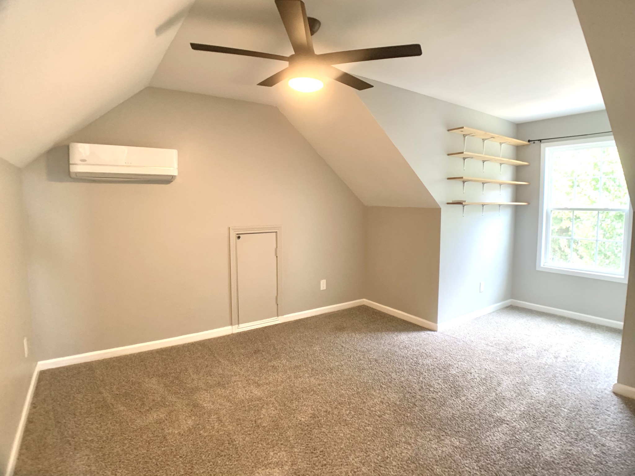 819 Stableford Road Oak Grove, KY 42262 - Photo 32 of 50 an empty room with windows and fan