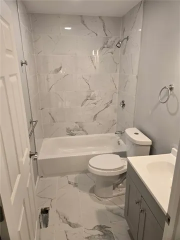 $399,900 | 184 Avenue C, Woonsocket, RI 02895