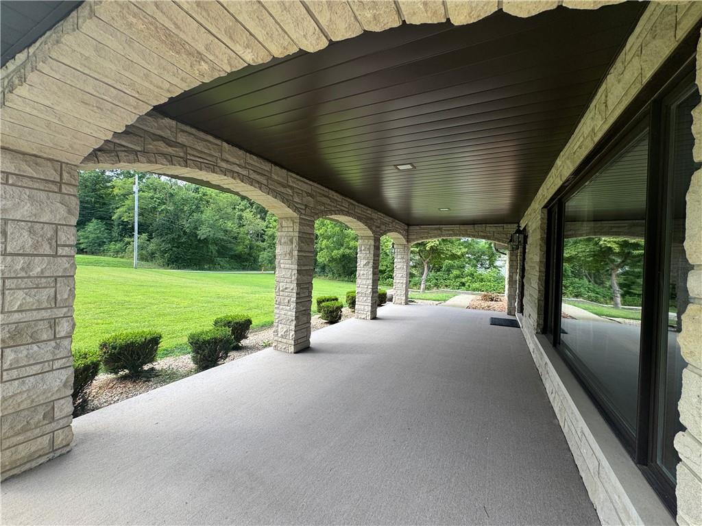 720 Cheriwood Road Pulaski, PA 16143 - Photo 5 of 36 Gallery Image 5