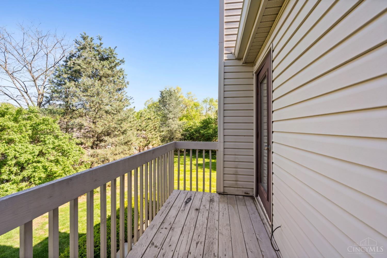 7292 East Galbraith Road Cincinnati, OH 45243 - Photo 24 of 33 deck off the primary