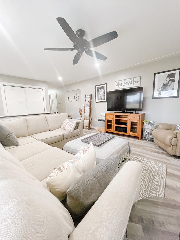 1820 West Garrison Road Owosso, MI 48867 - Photo 3 of 25 50068879-2.JPG