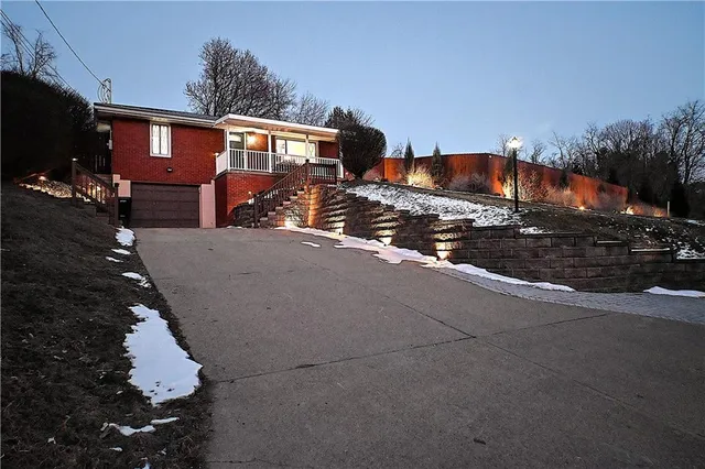 $229,900 | 1311 Scenery Drive, Elizabeth, PA 15037