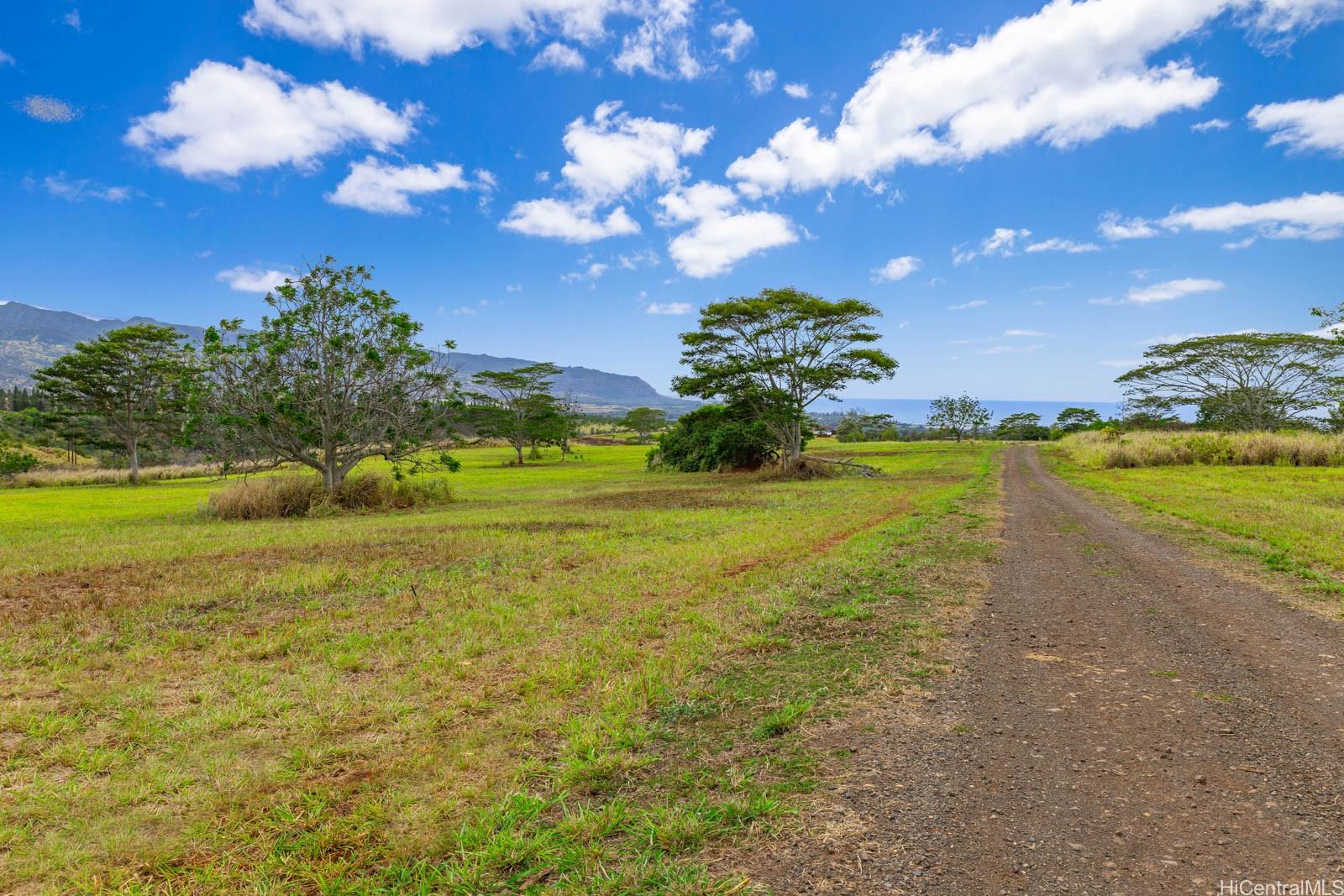 64-486 Kamehameha Highway, Unit 34F Haleiwa, HI 96712 - Photo 12 of 25 a view of an ocean and a houses