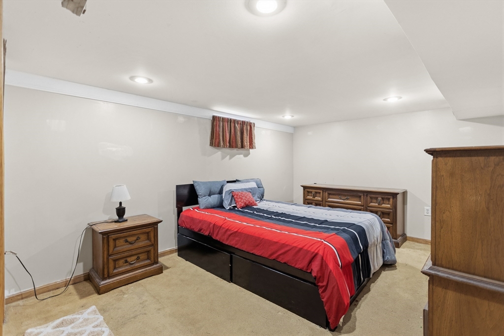 215 Donohue Road Dracut, MA 01826 - Photo 33 of 40