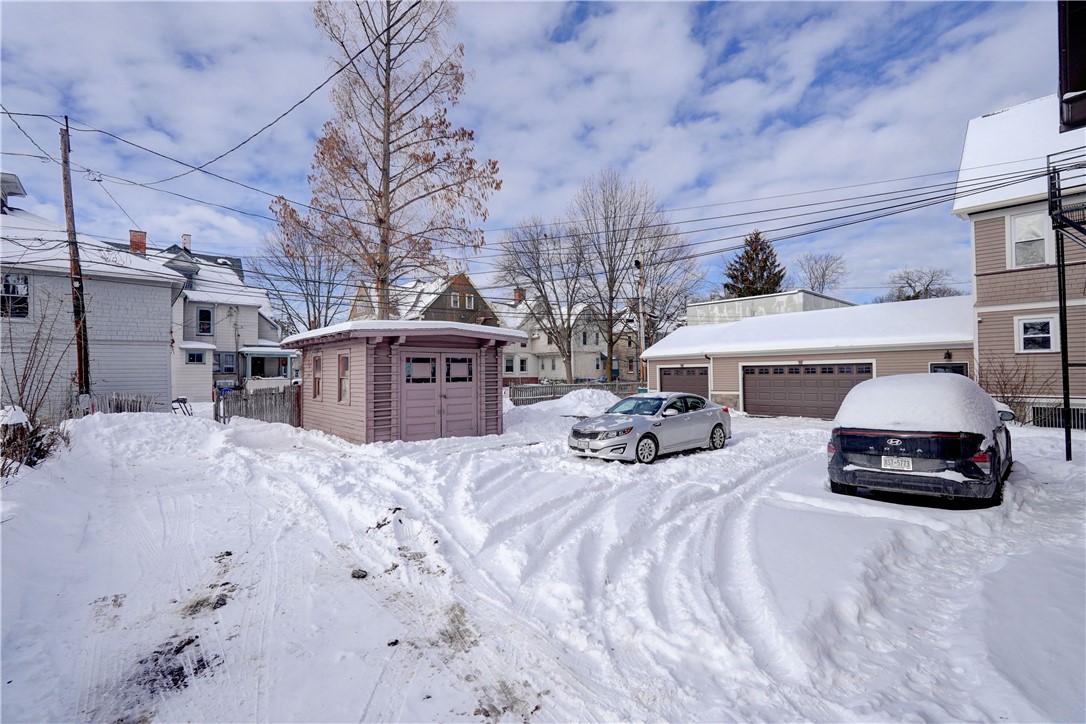 77 Rutgers Street Rochester, NY 14607 - Photo 13 of 14 Parking Lot and Garage