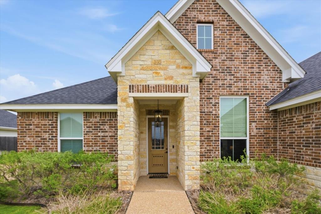 720 Whirlaway Road Hewitt, TX 76643 - Photo 4 of 35