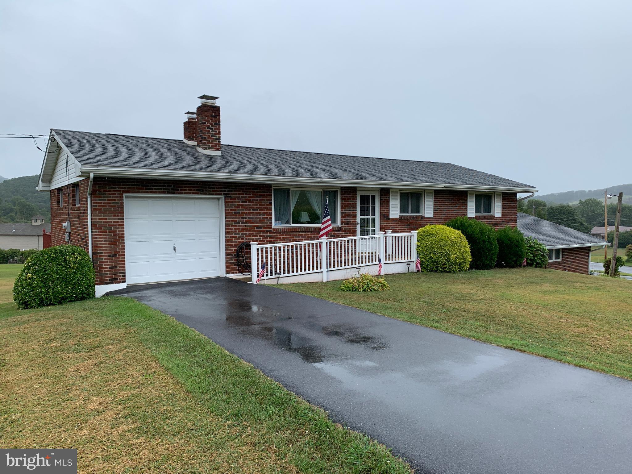 234 Cold Run Road New Ringgold, PA 17960 - Photo 2 of 35 Gallery Image 2