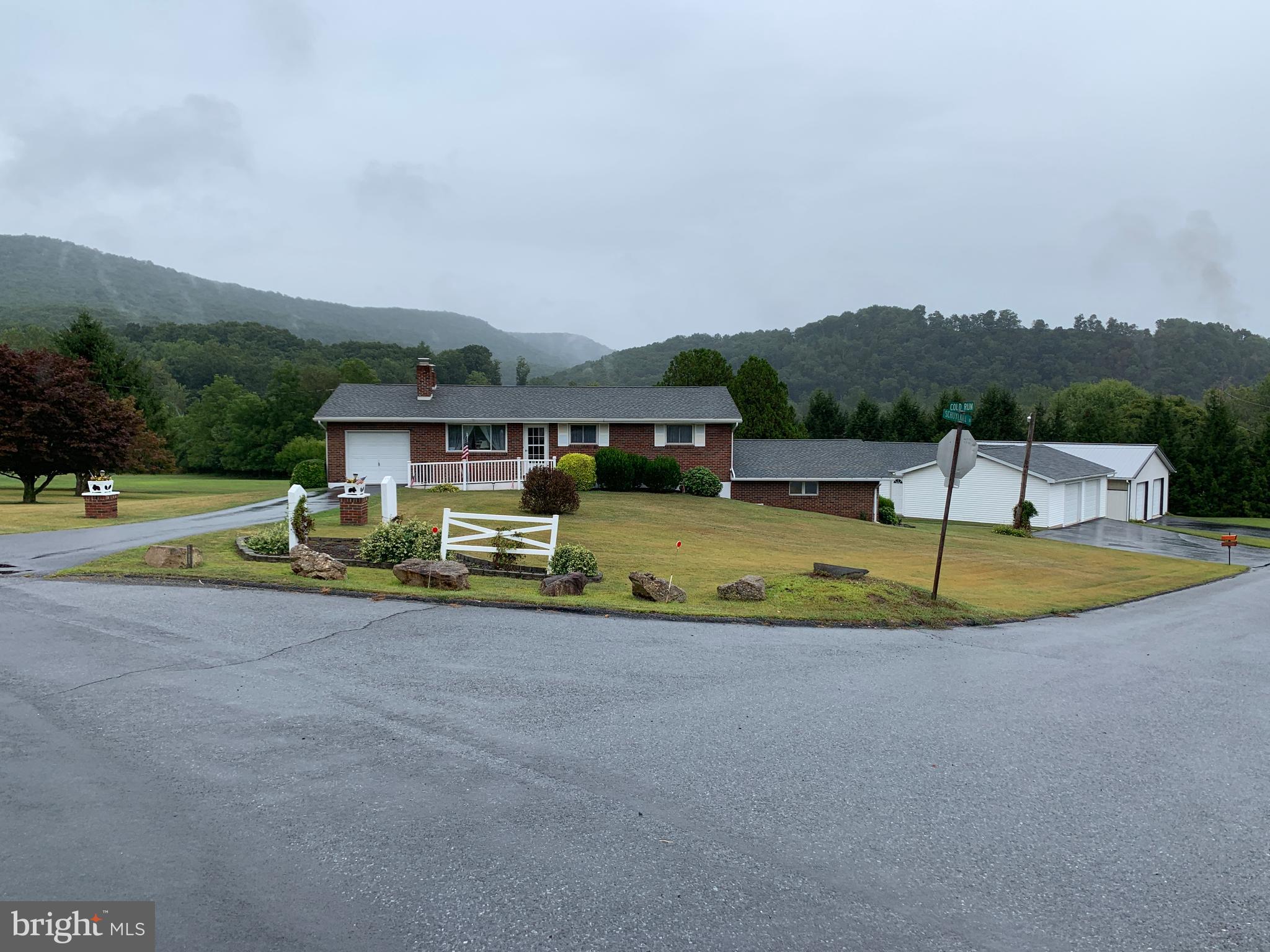 234 Cold Run Road New Ringgold, PA 17960 - Photo 5 of 35 Gallery Image 5
