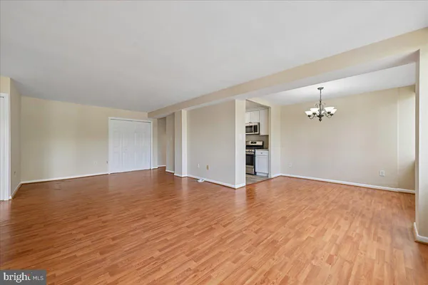 $3,150 | 6631 Wakefield Drive, Unit 203, Alexandria, VA 22307