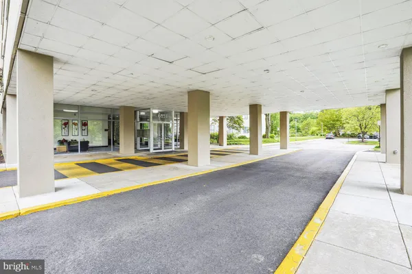 $3,150 | 6631 Wakefield Drive, Unit 203, Alexandria, VA 22307