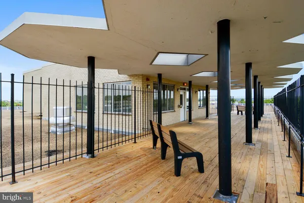 $3,150 | 6631 Wakefield Drive, Unit 203, Alexandria, VA 22307