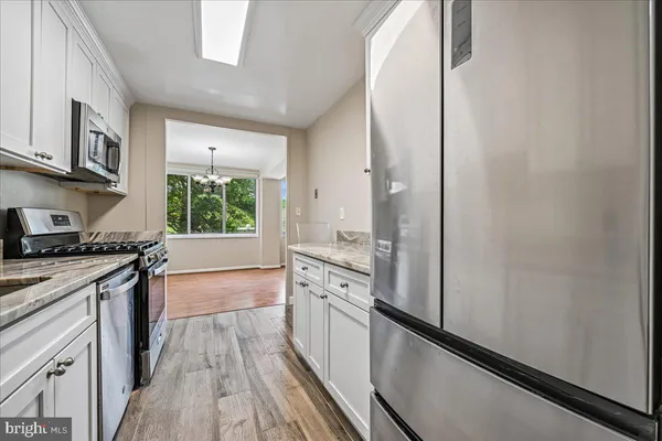 $3,150 | 6631 Wakefield Drive, Unit 203, Alexandria, VA 22307