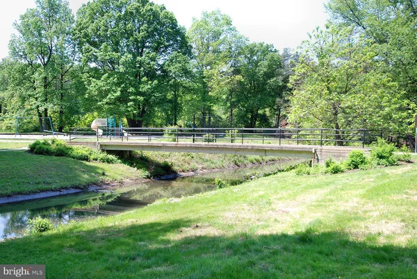 $3,150 | 6631 Wakefield Drive, Unit 203, Alexandria, VA 22307