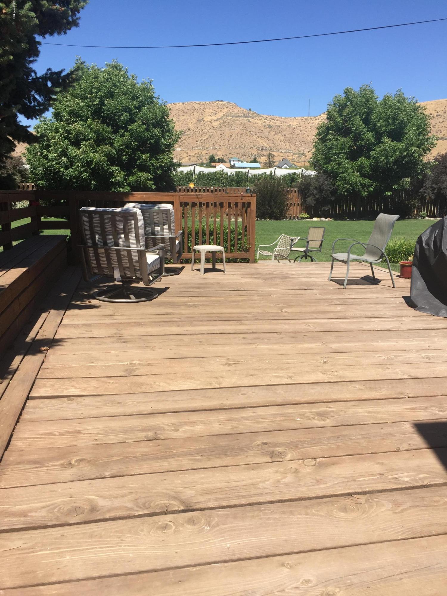 431 Allan Road Naches, WA 98937 - Photo 7 of 50