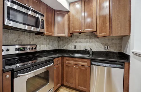 $2,795 | 4906 30th Street South, Unit A2, Arlington, VA 22206